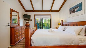 4 chambres, bureau, accès au Wi-Fi (inclus), literie fournie