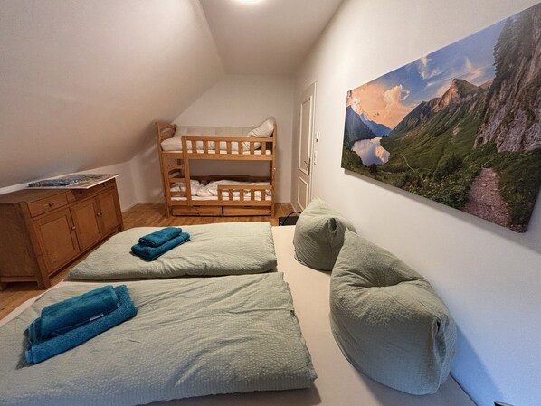 3 camere, ferro/asse da stiro, Wi-Fi, lenzuola