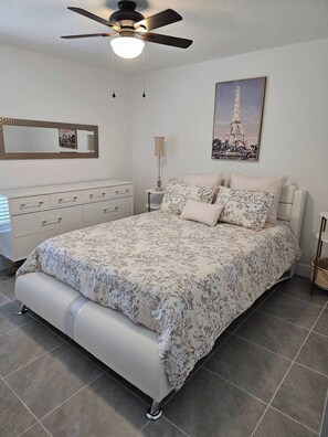 4 chambres, fer et planche à repasser, Wi-Fi, literie fournie