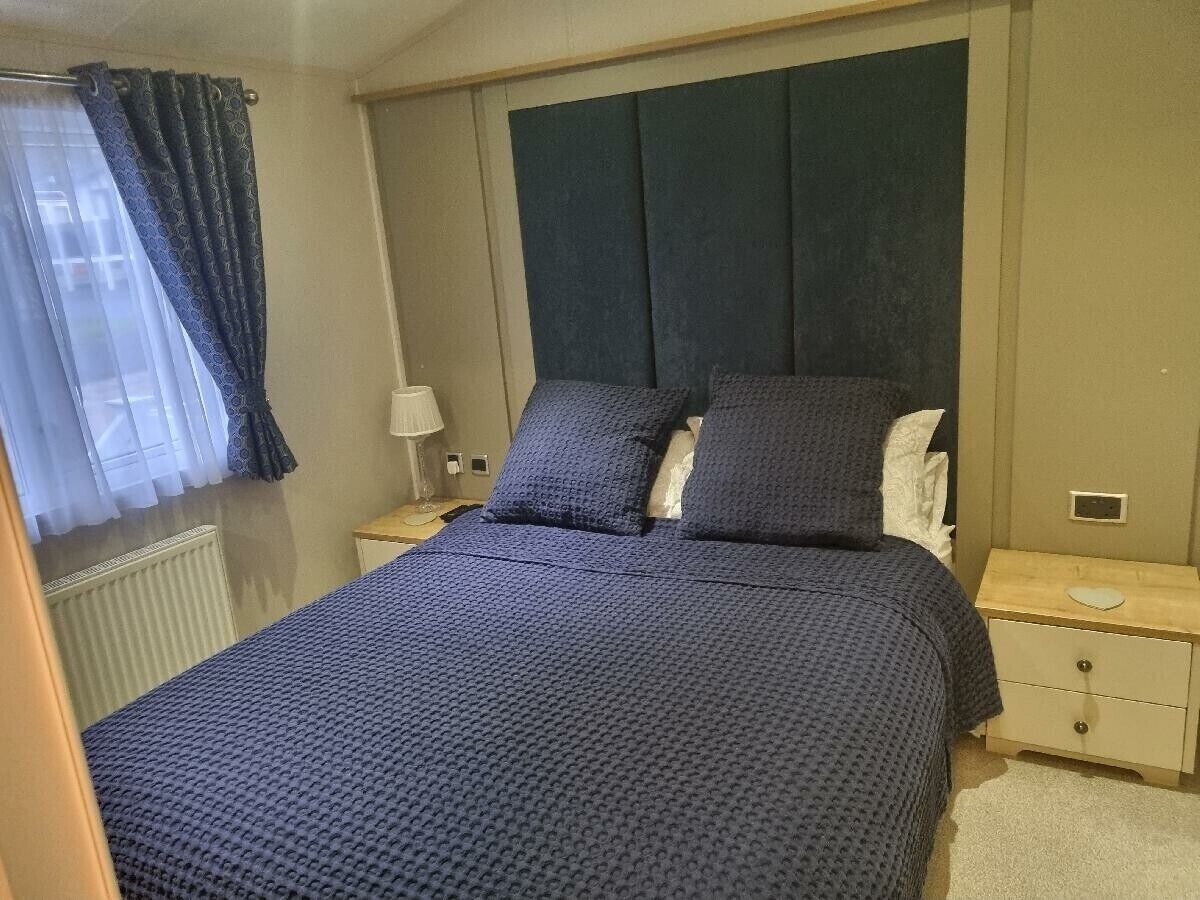 2 camere, con stile personalizzato, con arredamento individuale