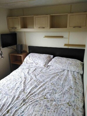 3 camere, con stile personalizzato, con arredamento individuale