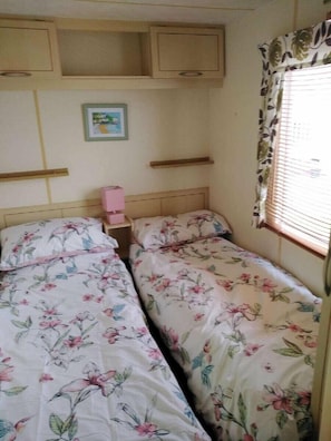 3 bedrooms, individually decorated, individually furnished