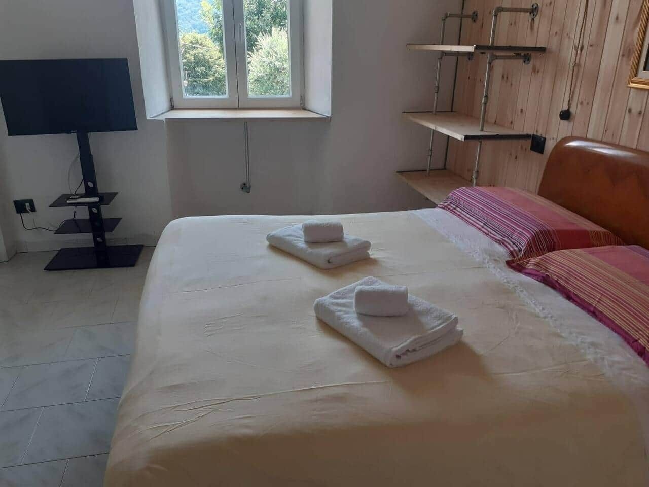 1 camera, ferro/asse da stiro, Wi-Fi gratuito, lenzuola