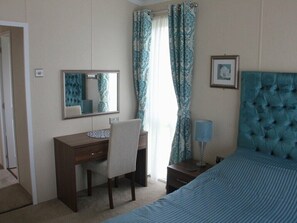 3 Schlafzimmer, individuell dekoriert, individuell eingerichtet