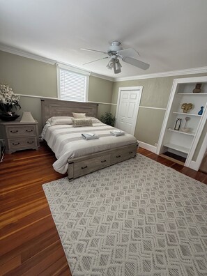 WiFi, bed sheets