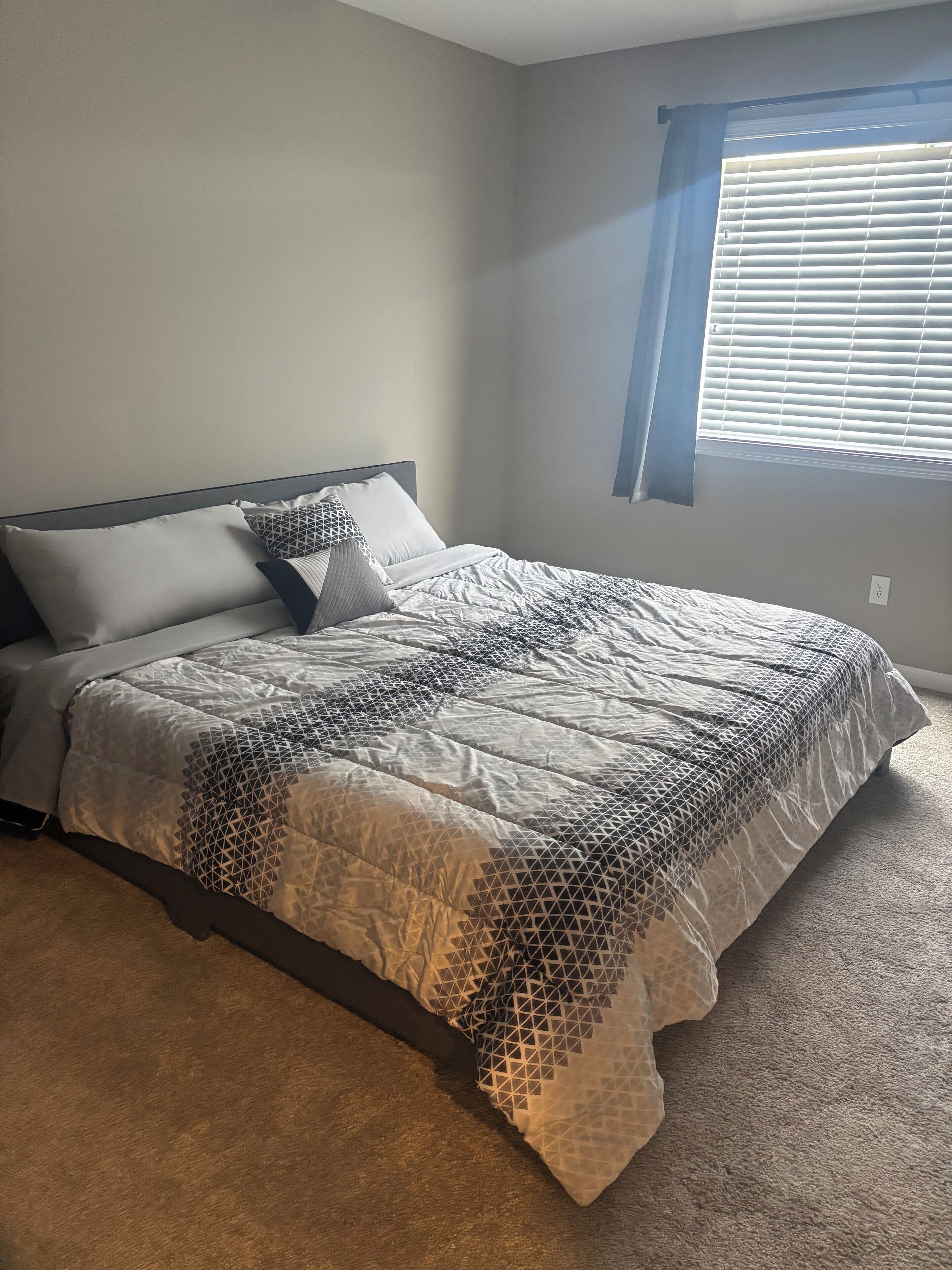 3 間睡房、Wi-Fi、床單