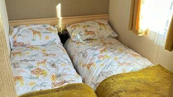 4 bedrooms, individually decorated, individually furnished, free WiFi