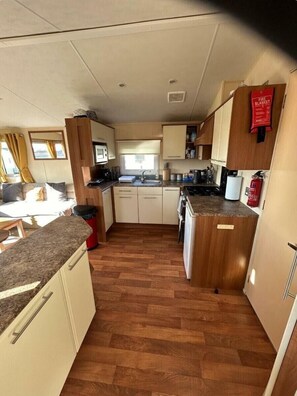 Kochgeschirr/Geschirr/Besteck