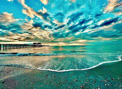 WORLD TENNIS CLUB & SPA.  RESORT STYLE LIVING - EAT, DRINK AND BE MERRY