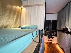 Soundproofing, iron/ironing board, free WiFi - Venn Hostel (Vientiane)
