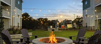 Walk to Davis Wade Stadium, Pet Friendly, King Bed