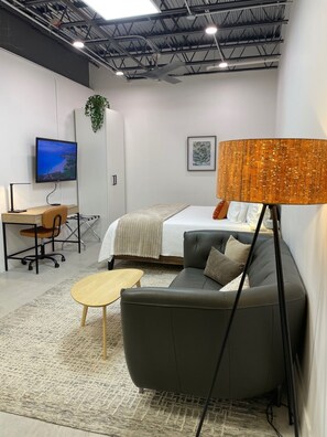 1 soverom, strykejern/-brett, internettilgang og sengetøy