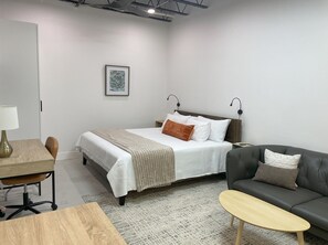 1 dormitorio, tabla de planchar con plancha, Internet y ropa de cama