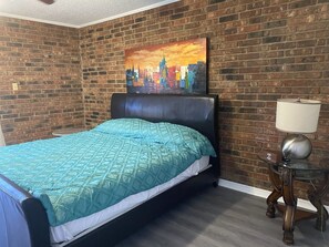 4 bedrooms, free WiFi, bed sheets