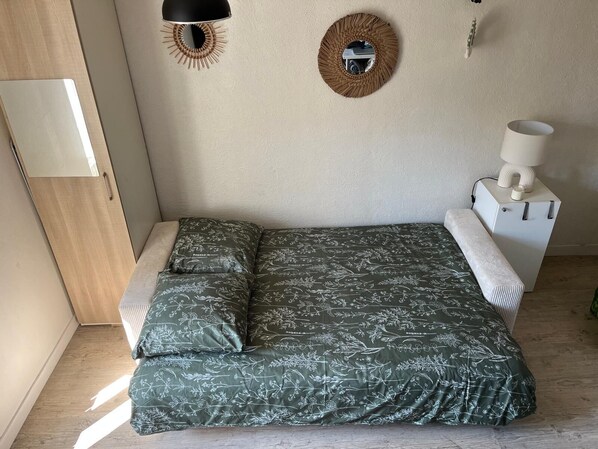 1 Schlafzimmer, Bügeleisen/Bügelbrett, Reisekinderbett, kostenloses WLAN