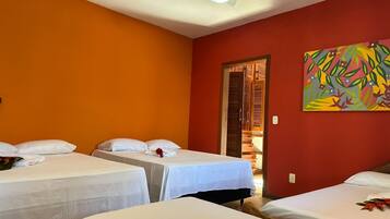 Family Room | Free WiFi