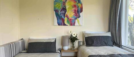 2 bedrooms