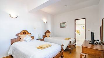 Economy Twin Room | Free WiFi