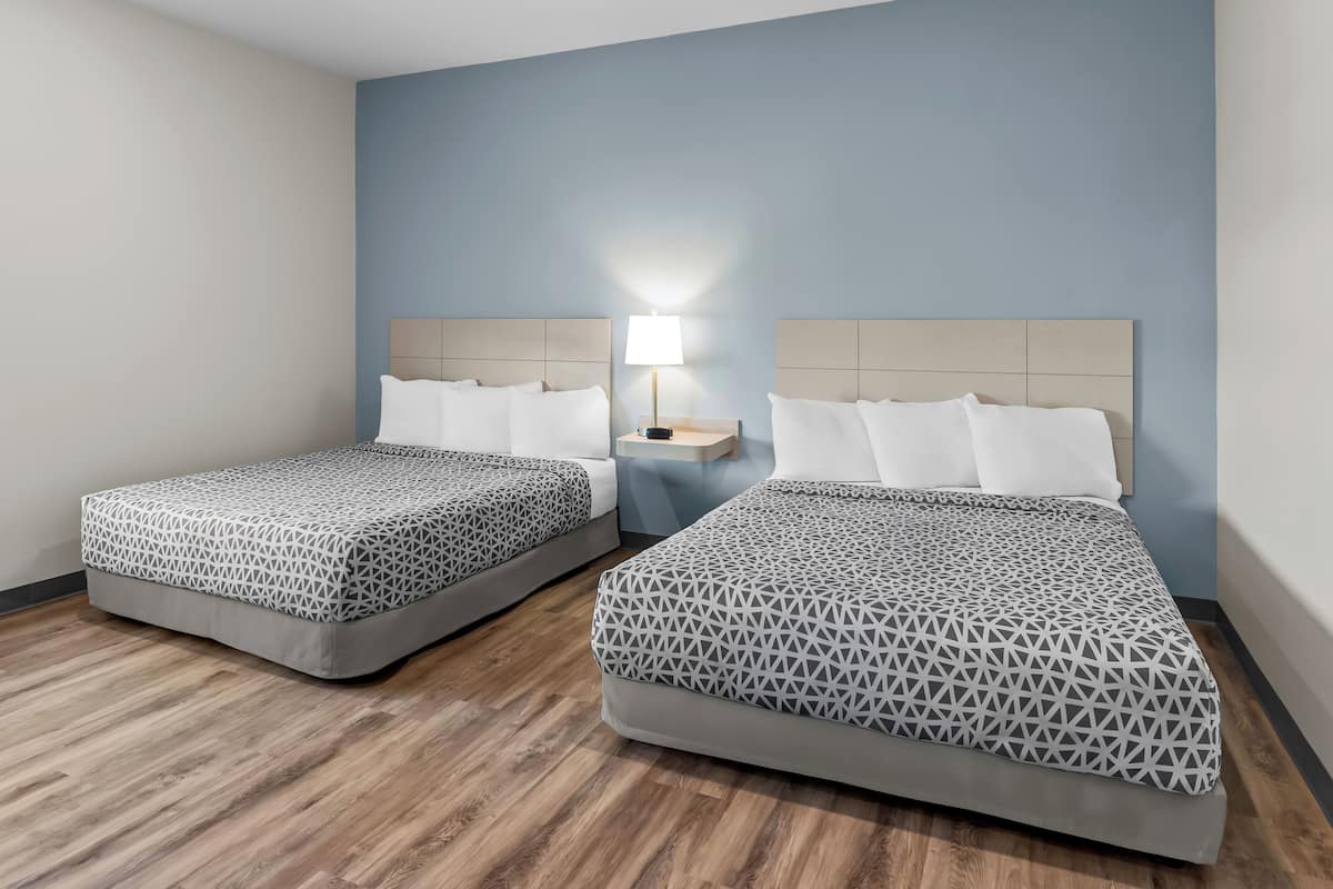 Suite, 2 camas de matrimonio, accesible para personas con discapacidad, no fumadores | Wifi gratis y ropa de cama