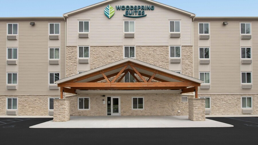 WoodSpring Suites Cleveland Lee University