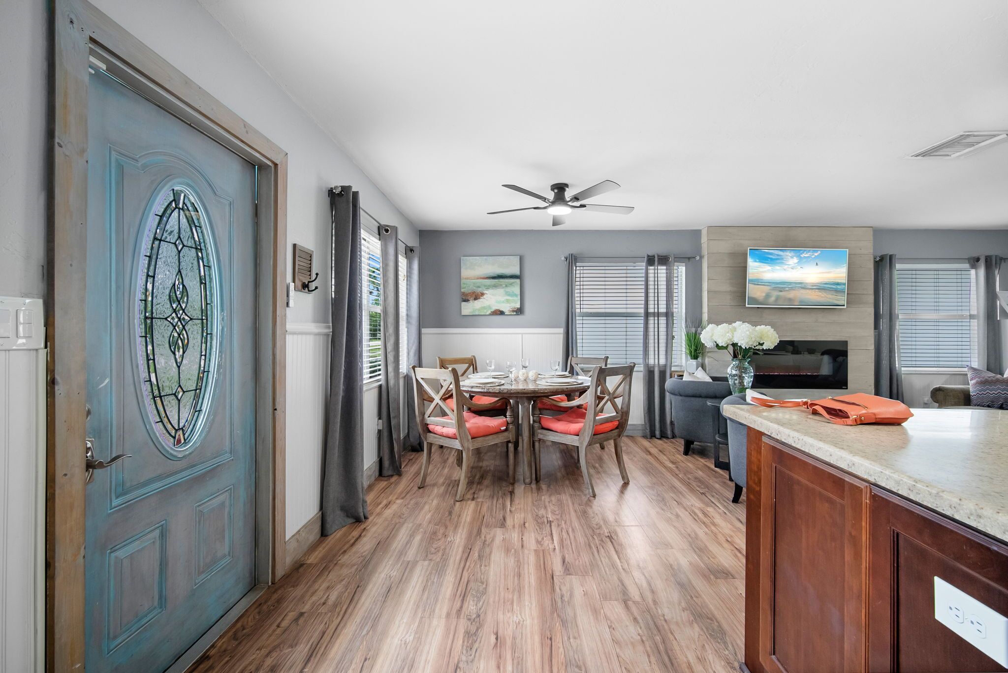 المنشأة من الداخل