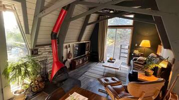 Smart TV, fireplace, video games, DVD player