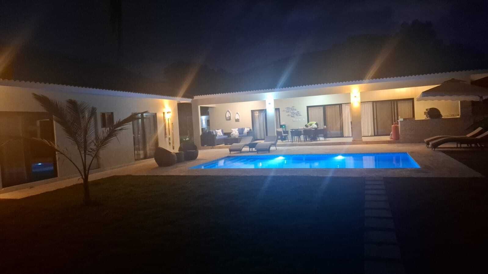 別墅, 5 間臥室, 無障礙, 吸煙房 | 泳池 | 室內泳池