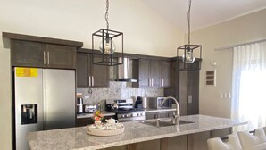 Villa, 5 Bedrooms, Accessible, Smoking | Interior