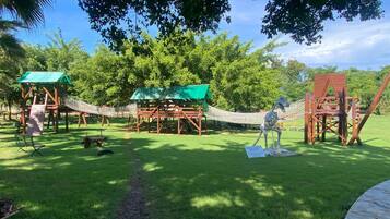 Villa, 5 chambres, accessible aux personnes à mobilité réduite, fumeurs | Enceinte de l’hébergement