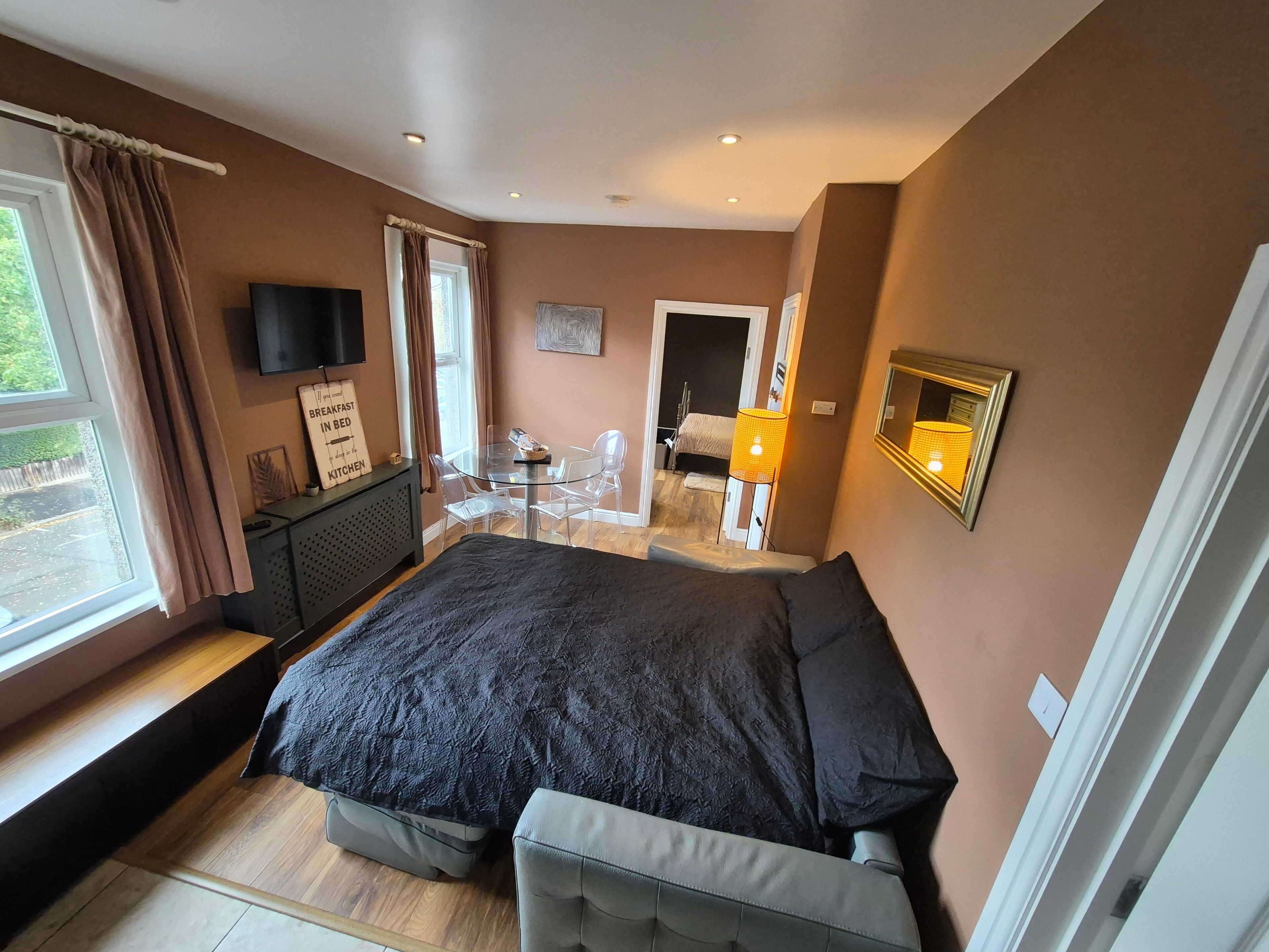 1 Schlafzimmer, Bügeleisen/Bügelbrett, Reisekinderbett, kostenloses WLAN