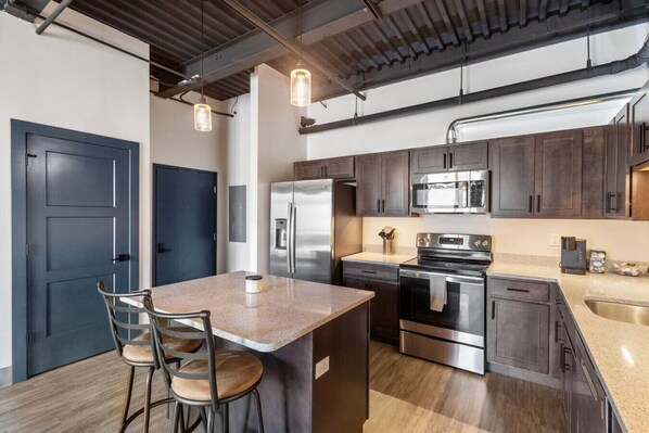 Fridge, microwave, oven, stovetop - Luxury 1br Condo Downtown with Balcony - 201 (Kalamazoo)