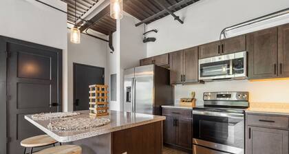 NEW 1br Luxury Condo w/ Balcony - 303