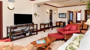 Family Suite, 2 Bedrooms, Sea View | Living area | 32-inch Smart TV with digital channels - La Beliza Resort (San Pedro)