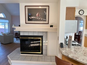 Interior - Large home with view of float plane lake (Anchorage)