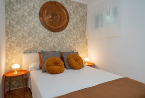 1 bedroom, iron/ironing board, free WiFi