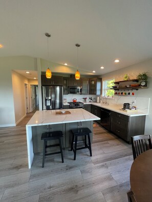 Microwave, oven, stovetop, dishwasher