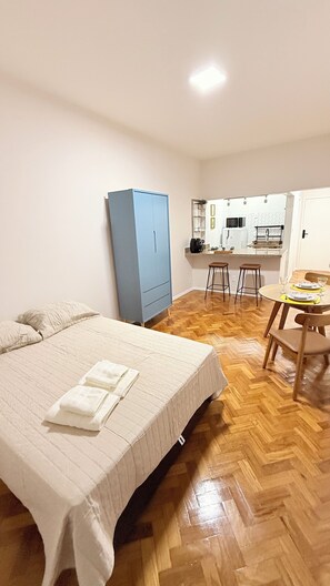 1 bedroom, iron/ironing board, Internet, bed sheets