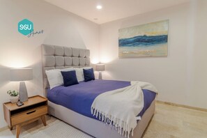 3 chambres, fer et planche à repasser, Wi-Fi, literie fournie