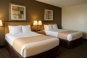 Kamar, 2 Tempat Tidur Queen, Bebas Asap Rokok | Setrika/meja setrika, Wi-Fi gratis, dan seprai linen