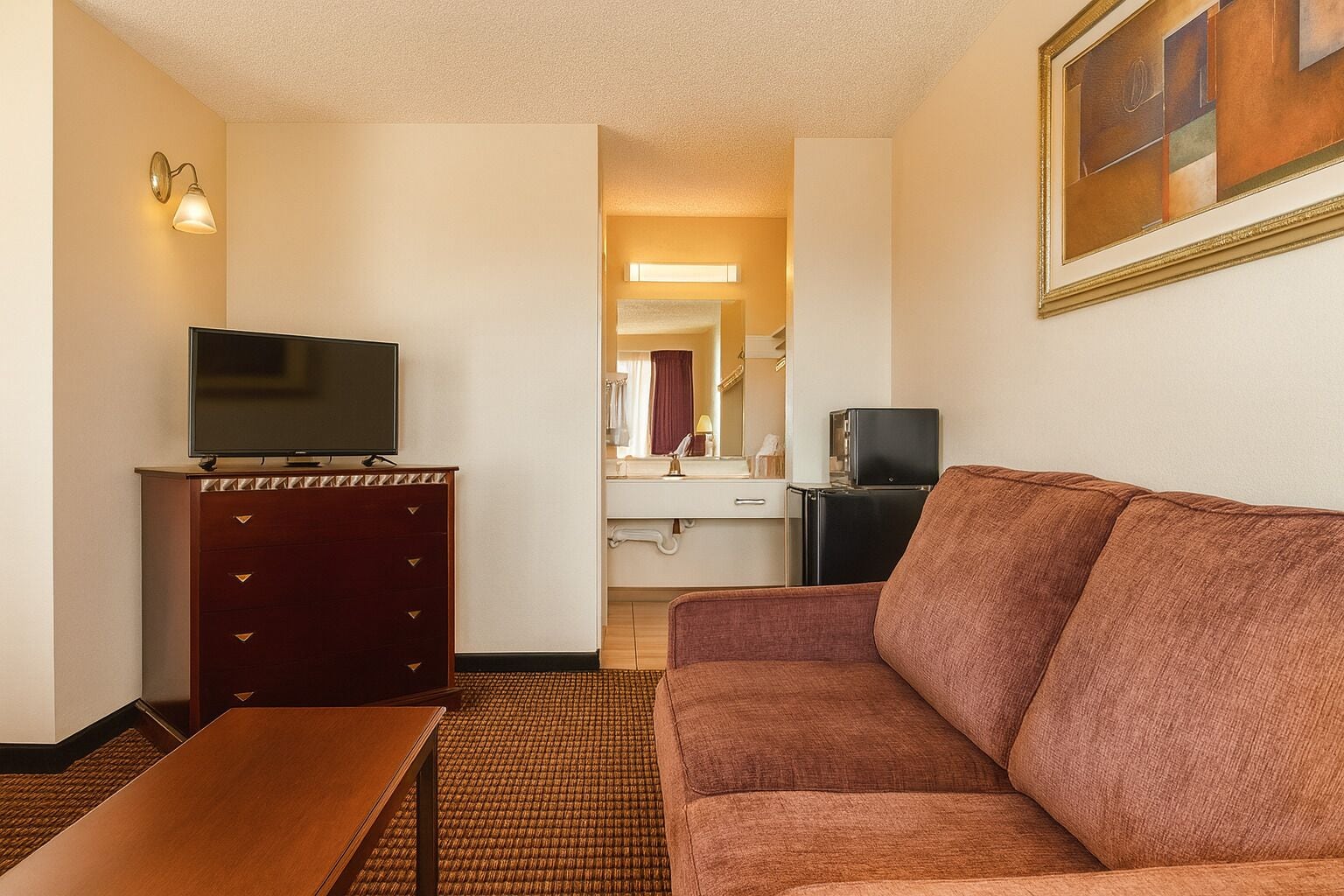 Suite, 1 Bedroom, Non Smoking | Iron/ironing board, free WiFi, bed sheets