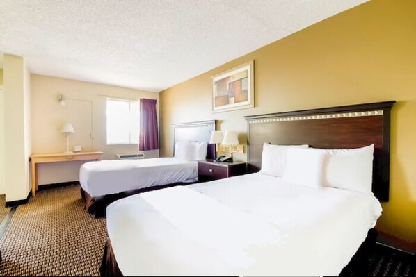 Suite, 1 Bedroom, Non Smoking | Iron/ironing board, free WiFi