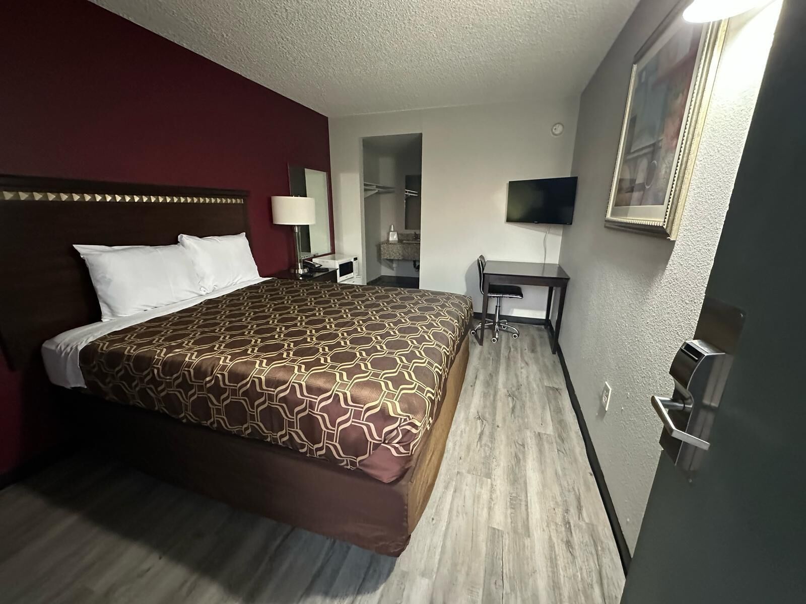 Fer et planche à repasser, accès au Wi-Fi (inclus), literie fournie