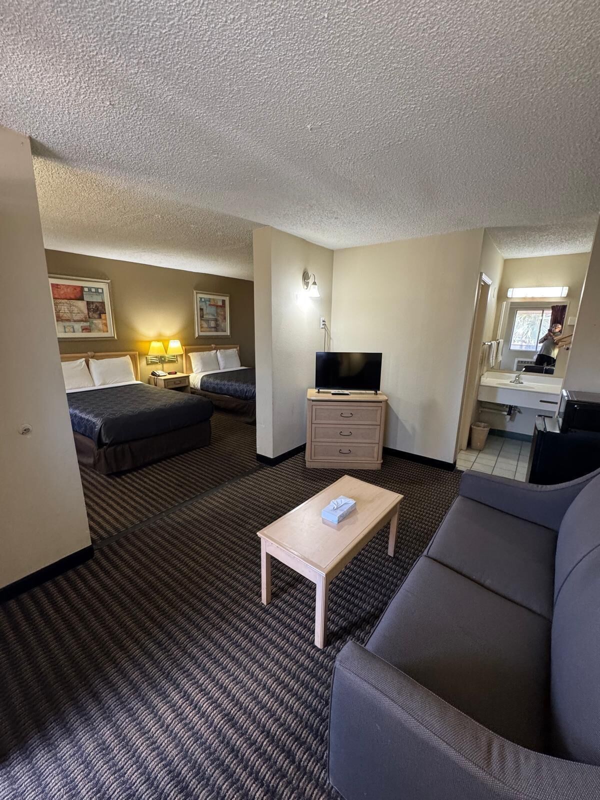 Superior Suite, 1 Bedroom, Non Smoking | Iron/ironing board, free WiFi, bed sheets