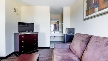 Suite, 1 Bedroom, Non Smoking | Iron/ironing board, free WiFi