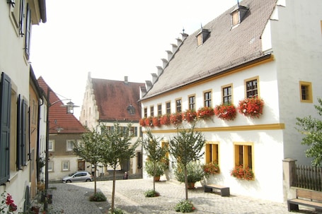 Exterior. Holiday Apartment 'Schwanbergblick'