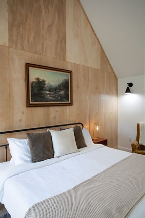 2 slaapkamers, een strijkplank/strijkijzer, wifi, beddengoed