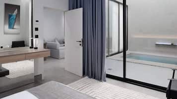 In-room safe, soundproofing, iron/ironing board, free WiFi