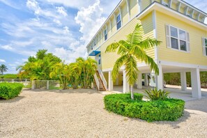 Exterior - Waterfront Keys Home, Pool, Dock & Sombrero Beach (Marathon)