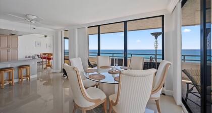 3-bedroom Oceanfront Palm Beach Condo with Pool & Steps to the Beach