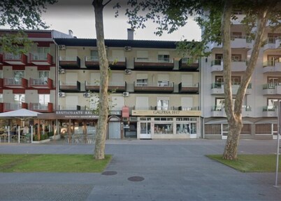 Arcádia Guest House by Umbral